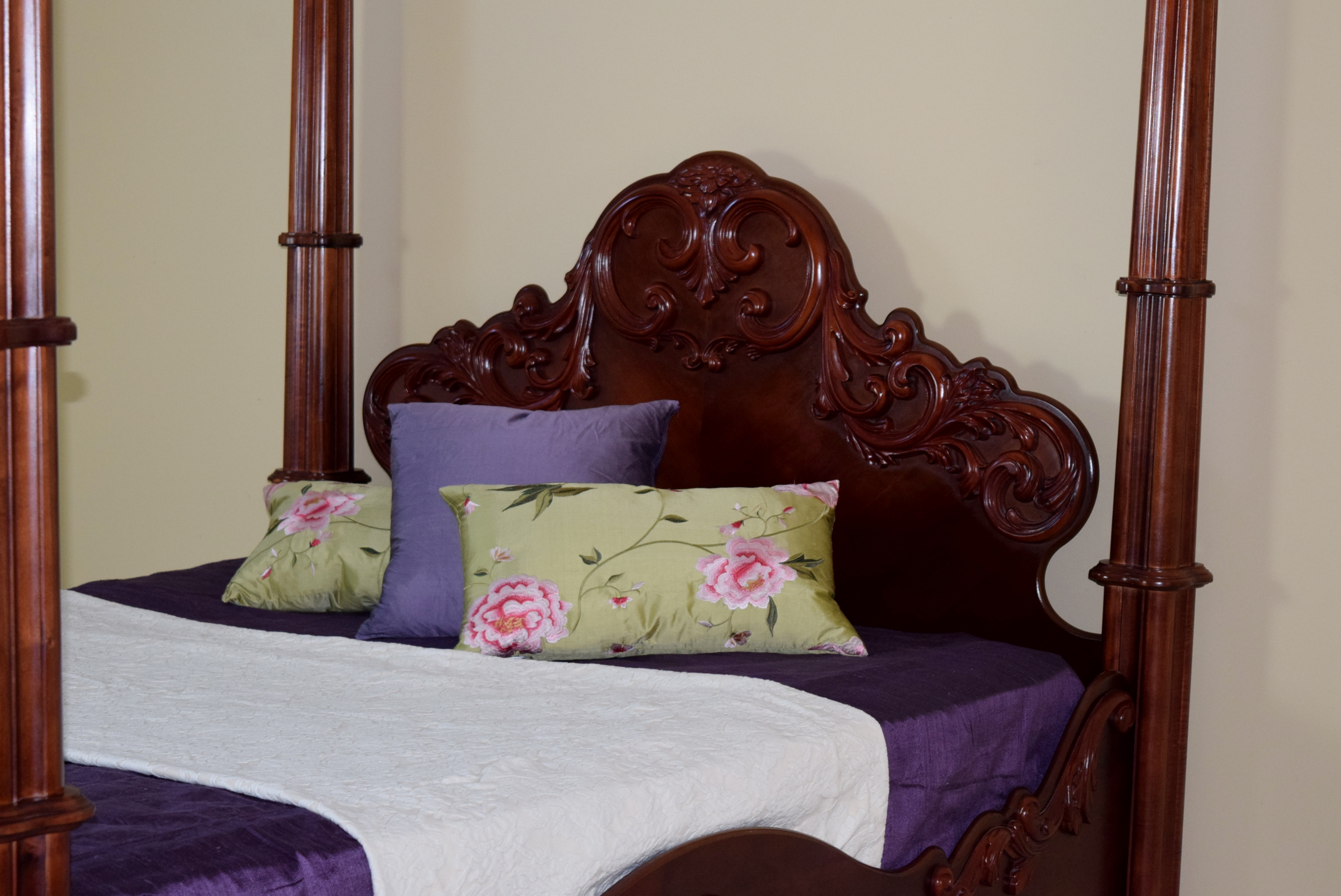 Pulaski FourPoster Edwardian Style Bed EBTH