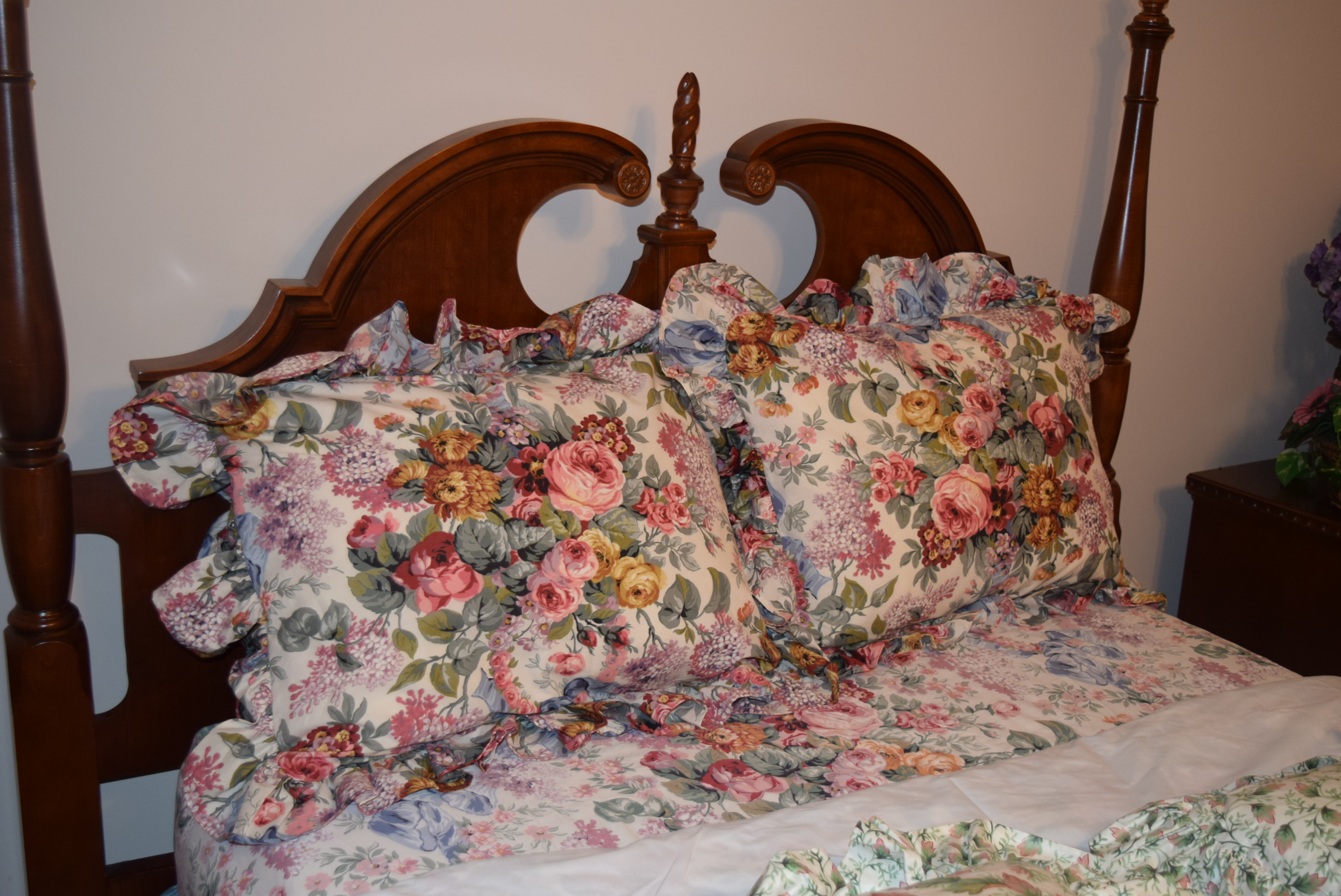 Ralph Lauren 'Allison' Full Size Bed Linens EBTH