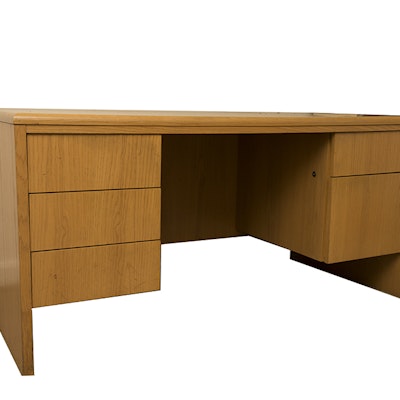 Vintage Desks Antique And Used Auction In Newton Laminate Oak Desk