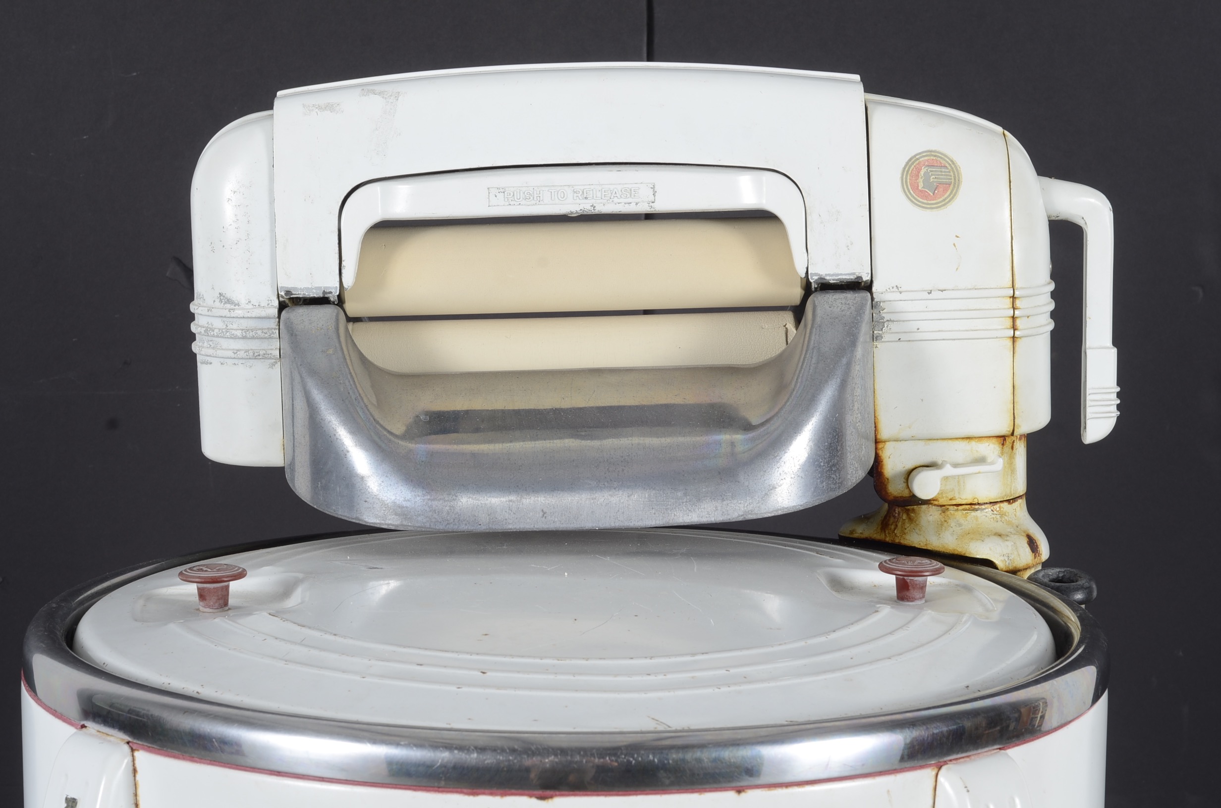 Vintage Speed Queen Model 90 Wringer Washer EBTH