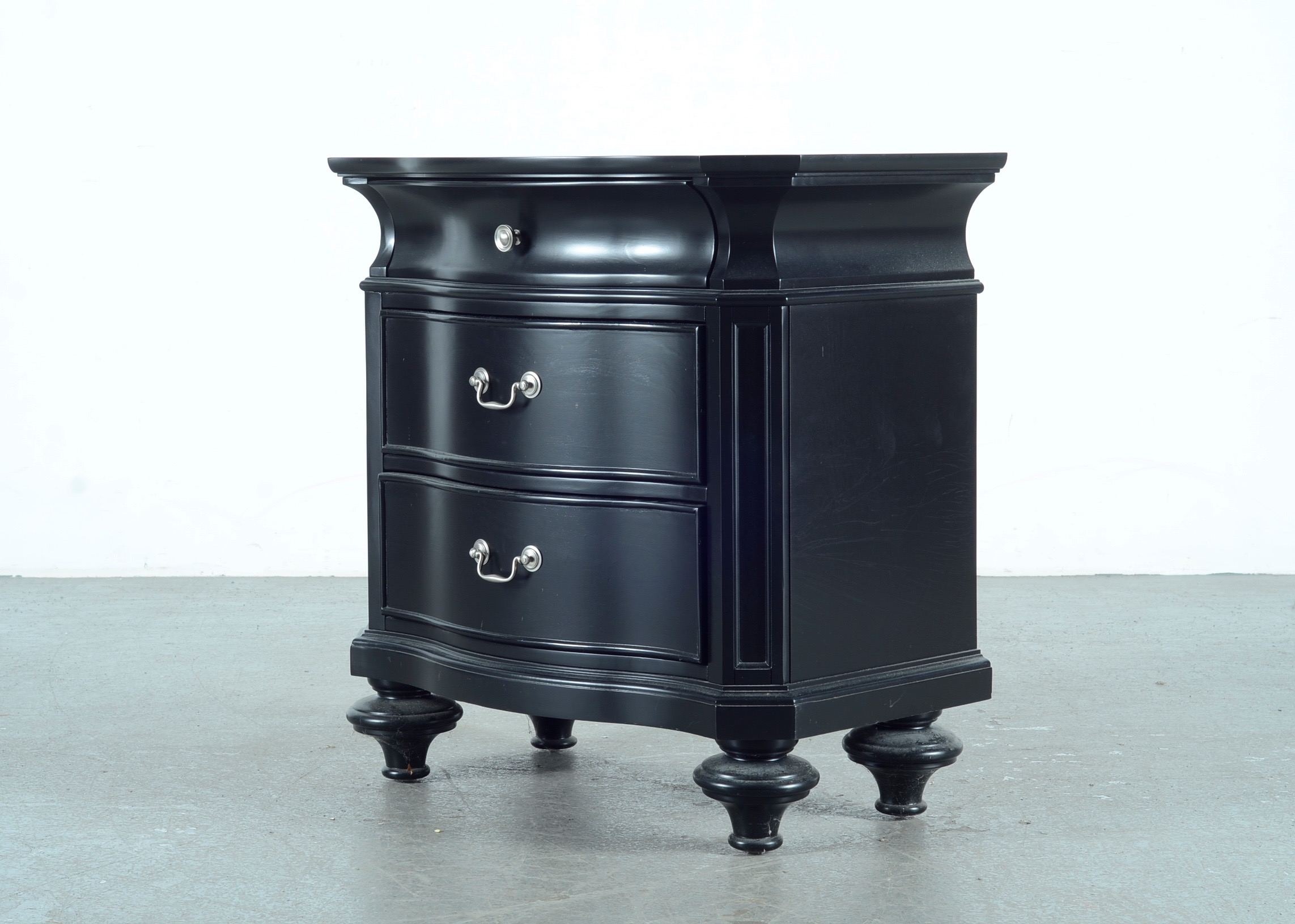 Black Three Drawer Nightstand by Haverty EBTH