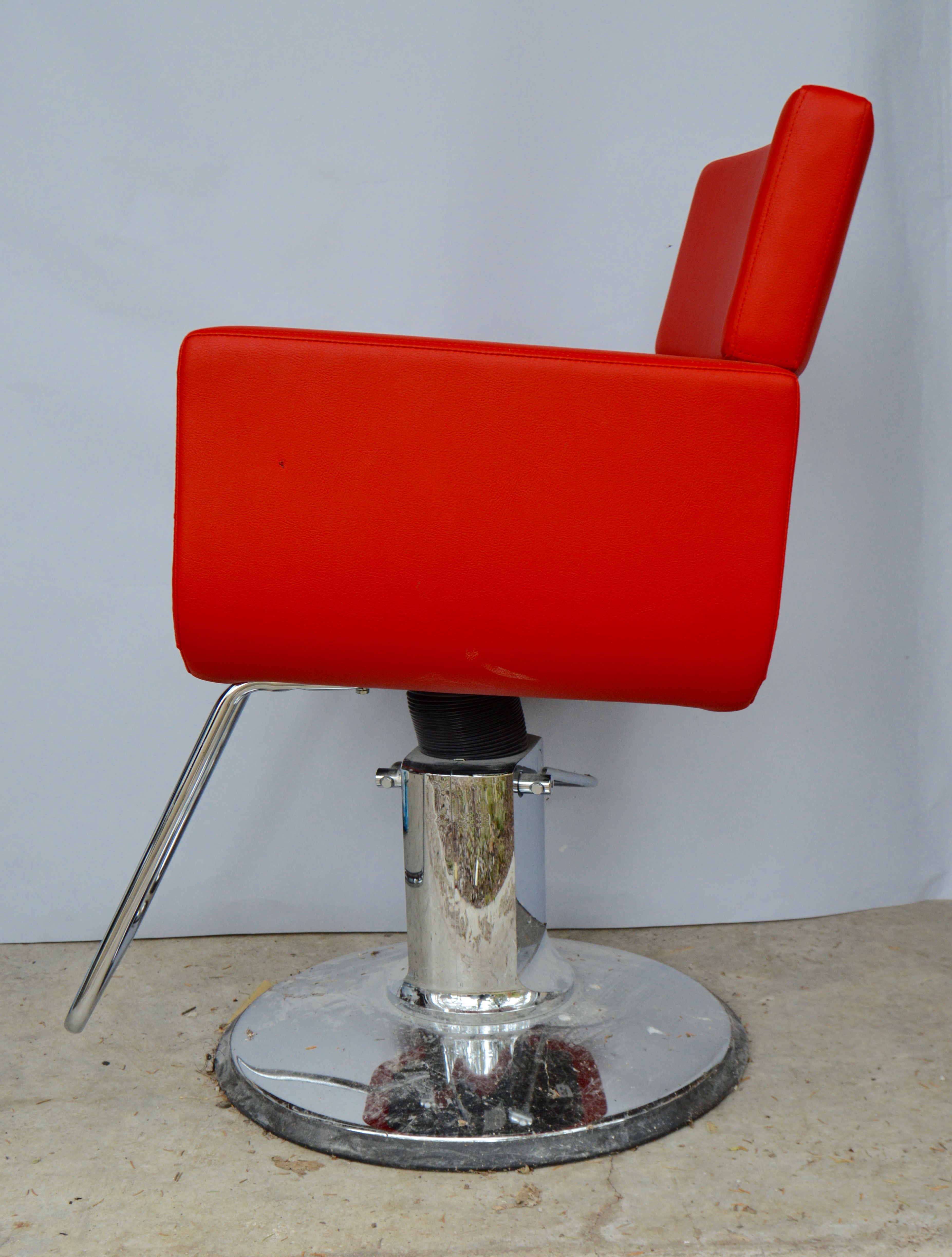 Red Salon Chair EBTH