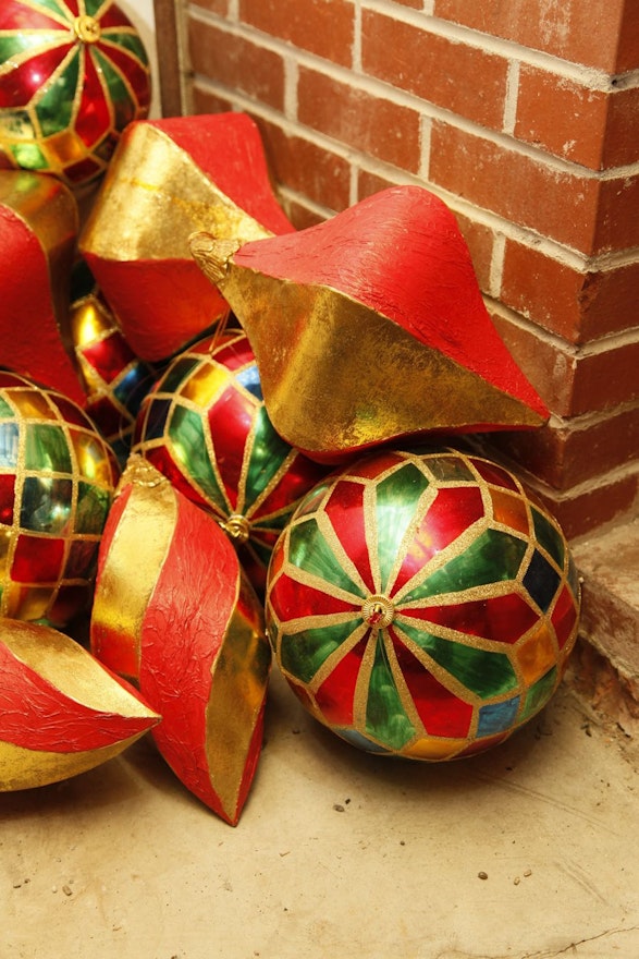 Set of Oversized Christmas Ornaments  EBTH