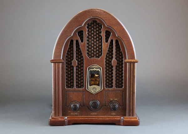 Vintage Radio Replica 60