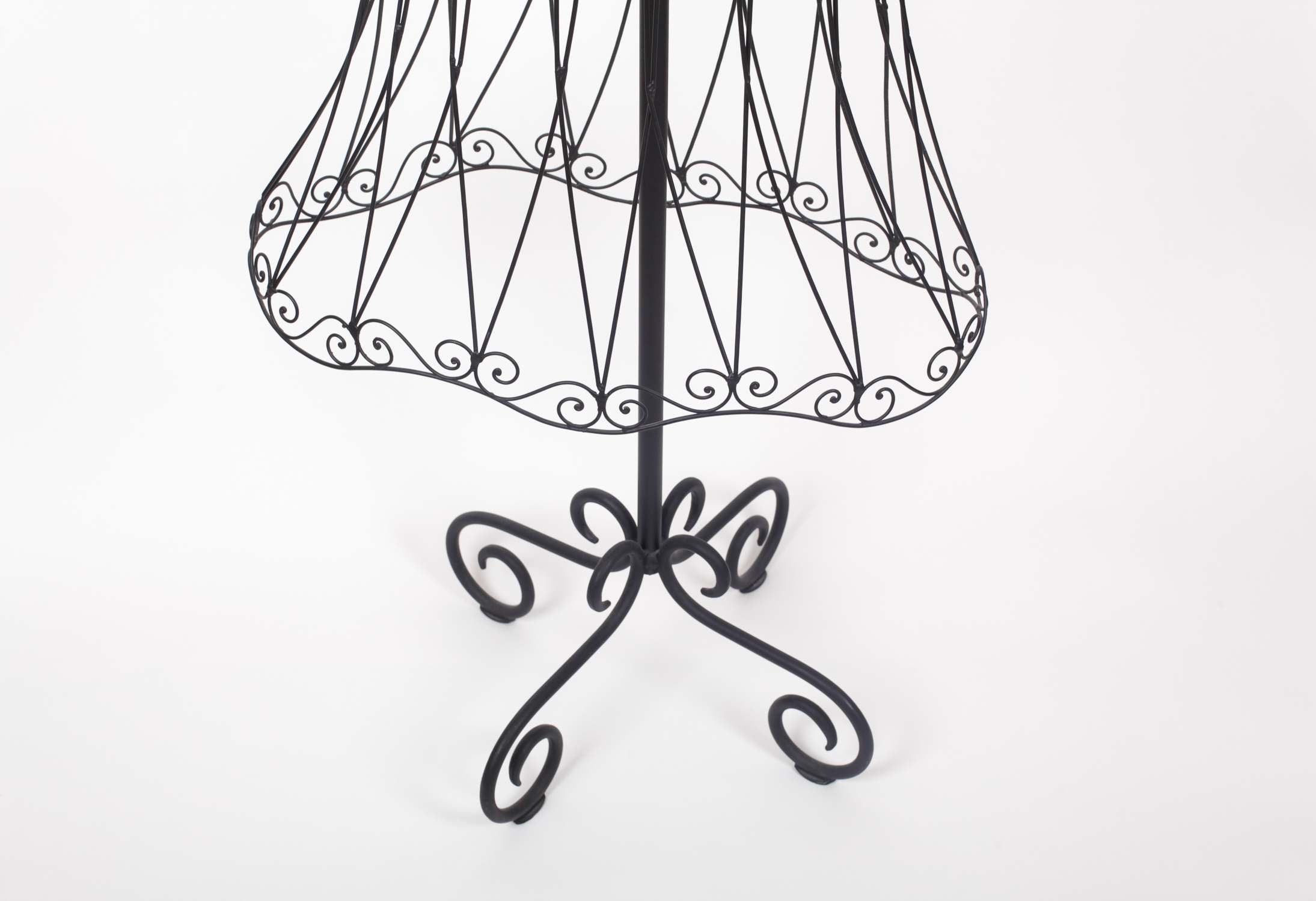 Decorative Wire Dress Form EBTH