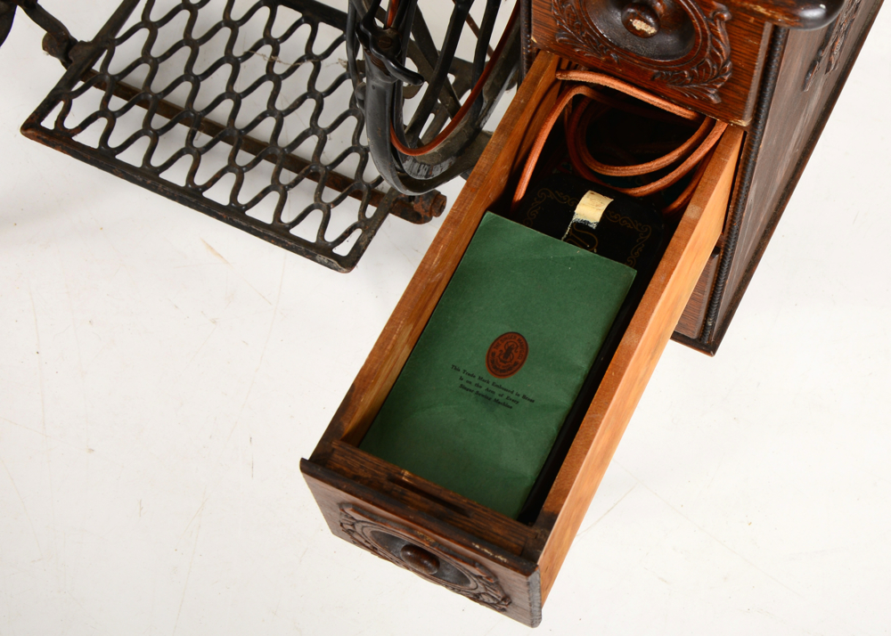 1918 singer treadle sewing machine table