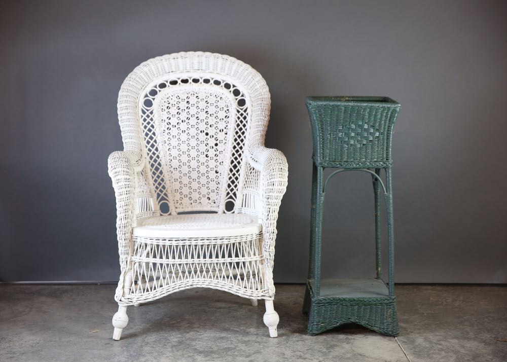 Vintage White Wicker "Peacock" Chair EBTH