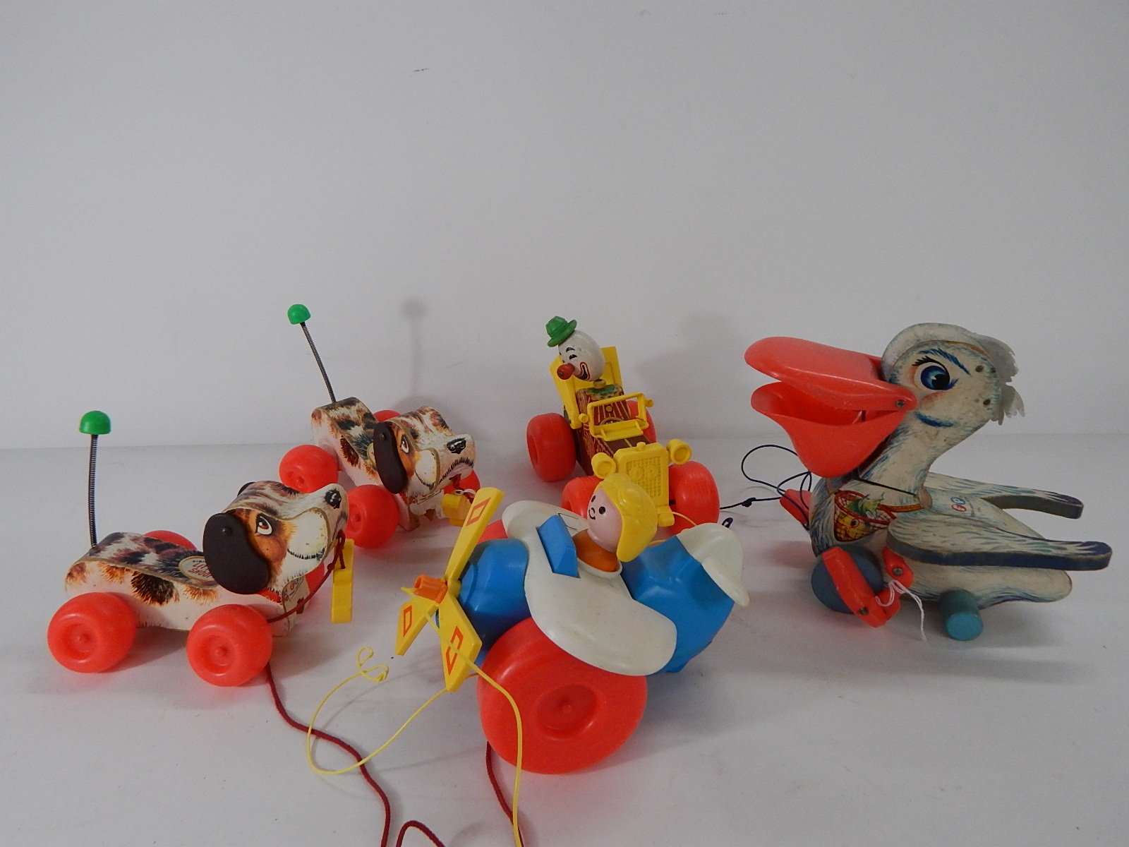 fisher price pelican pull toy