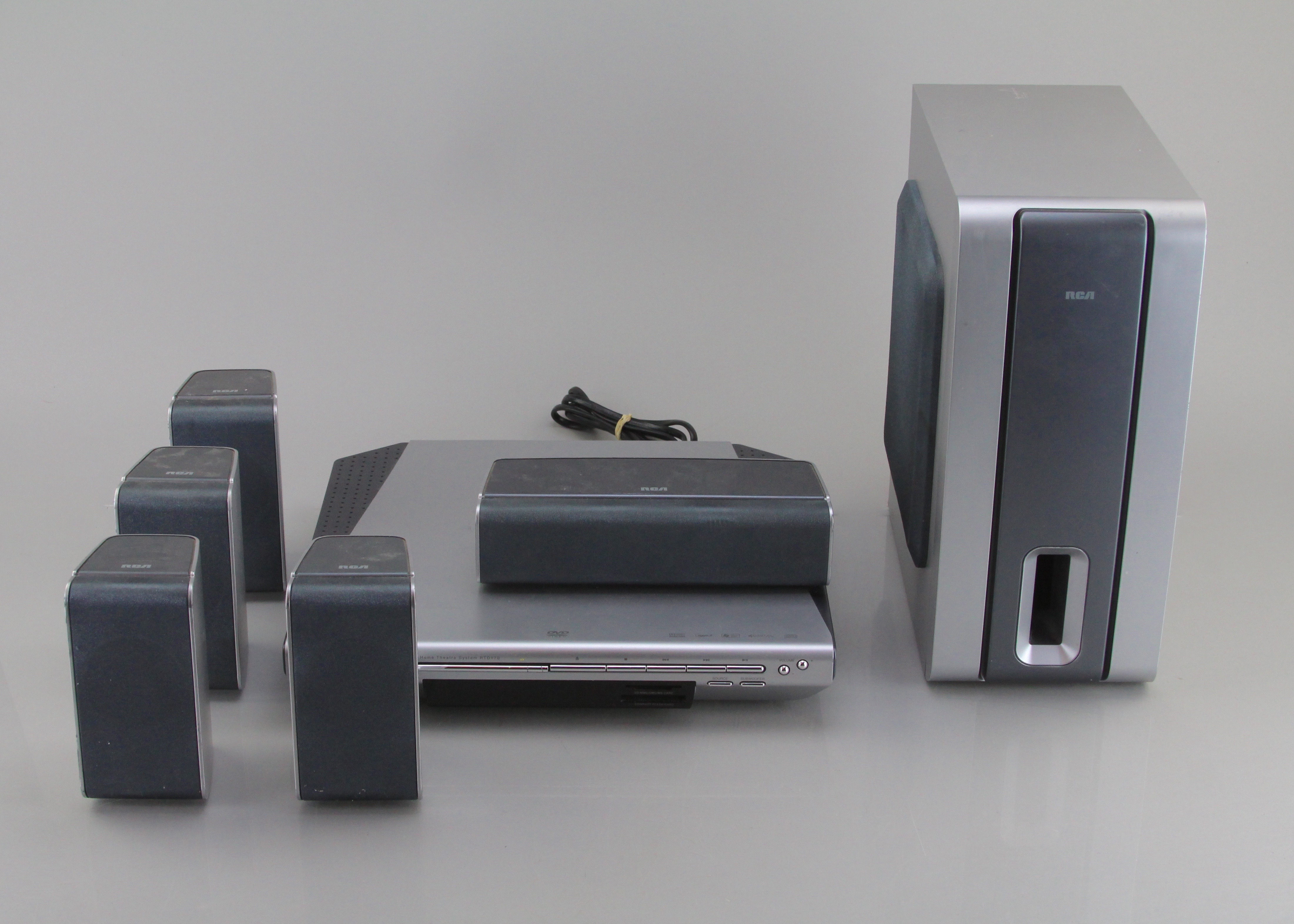 RCA RTD170 DVD Home Theater System with Surround Sound Speakers EBTH