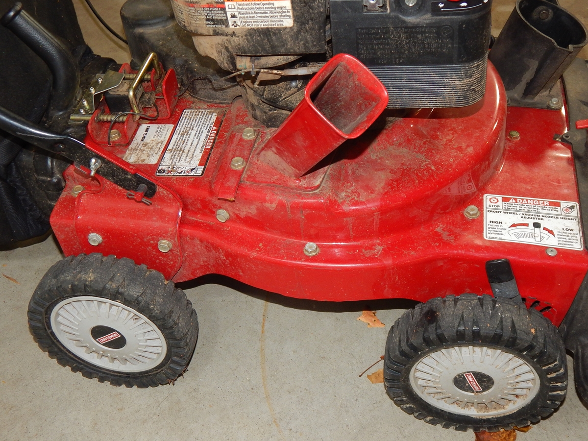 Craftsman Briggs and Stratton 675 Series Lawn Mower Mulcher EBTH