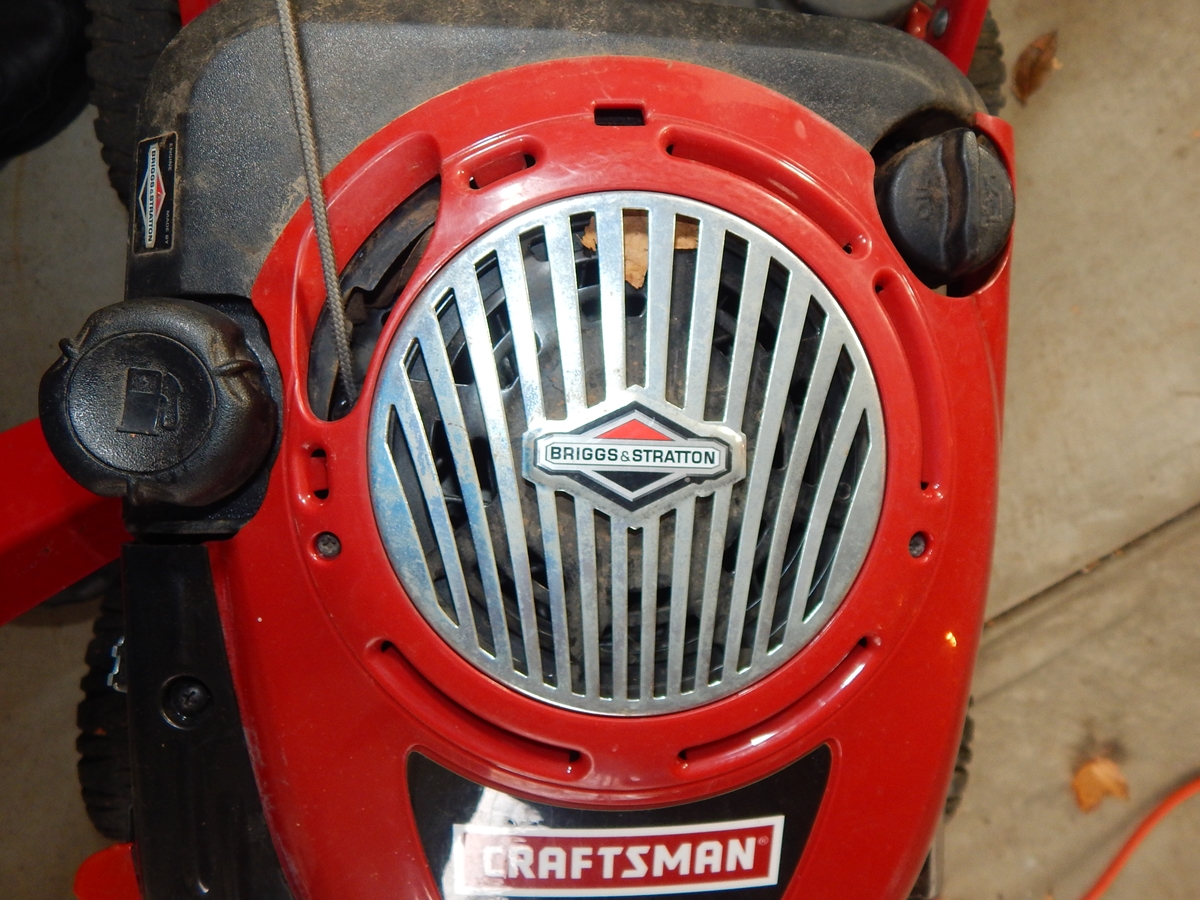 Craftsman Briggs and Stratton 675 Series Lawn Mower Mulcher EBTH