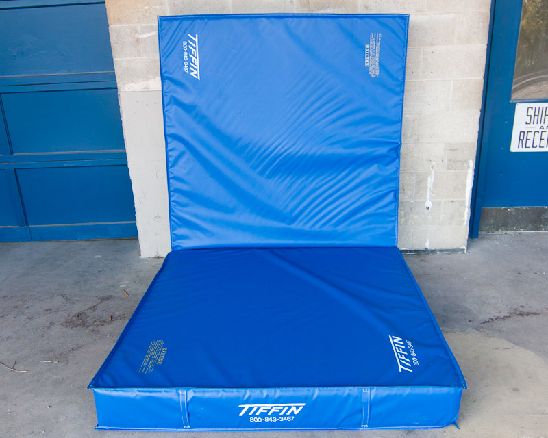 Tiffin Crash Mats EBTH