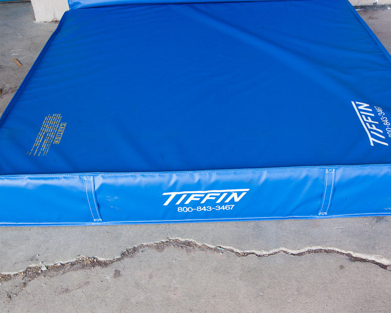 Tiffin Crash Mats EBTH