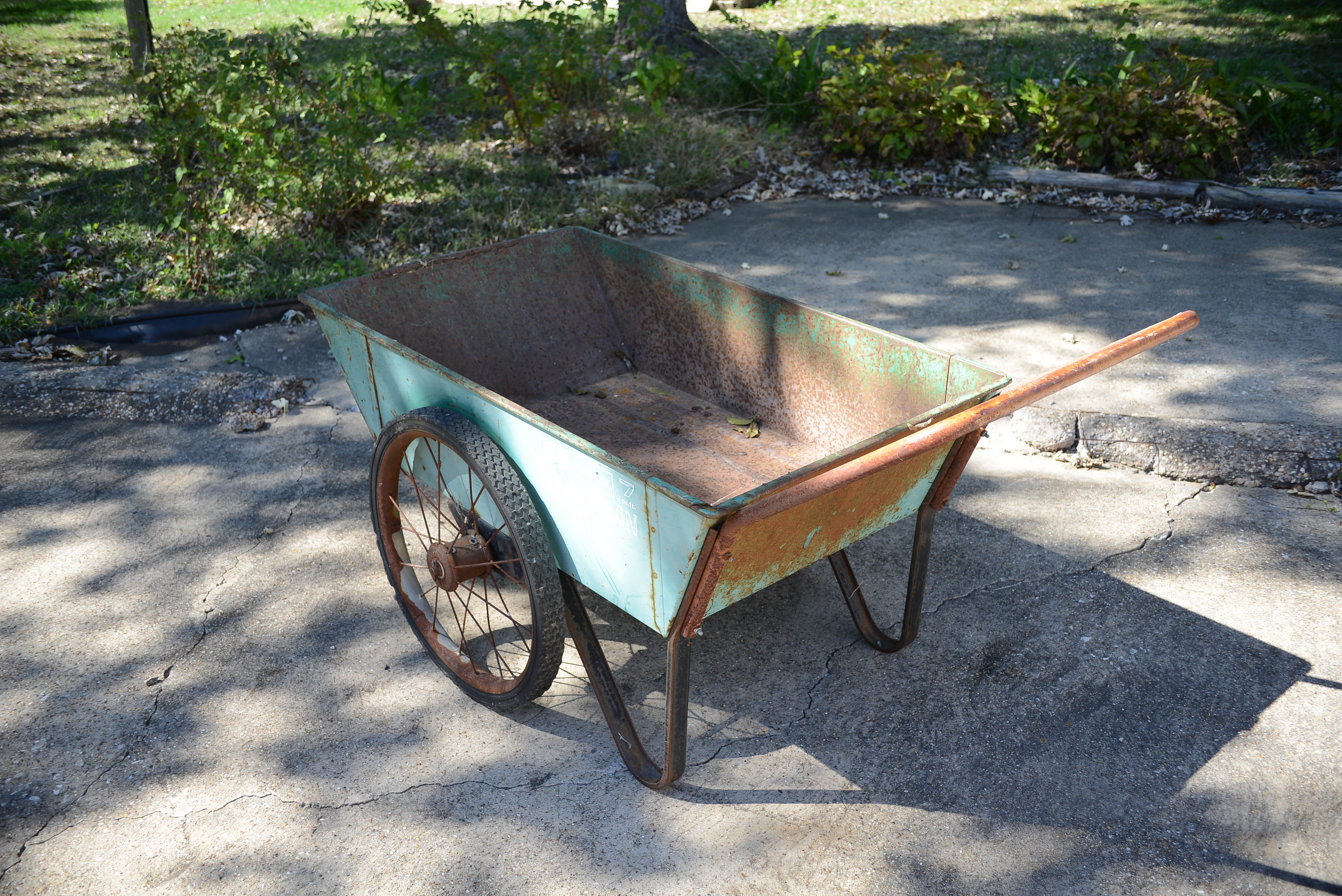Vintage Sears Craftsman Suburban Wheelbarrow EBTH