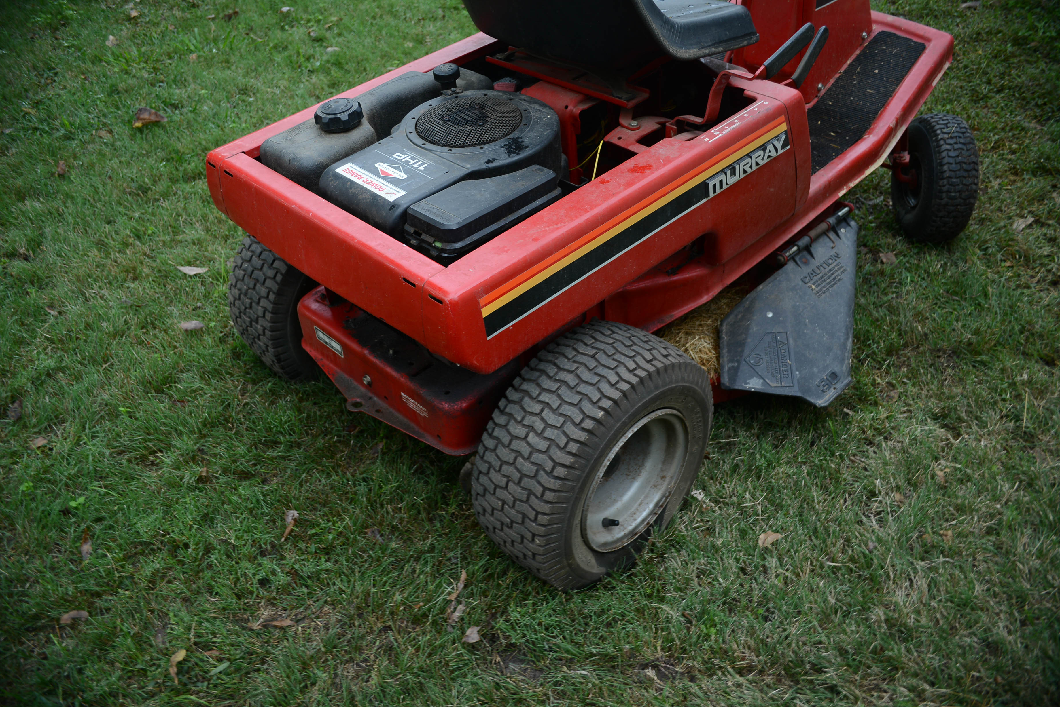 Murray Riding Lawn Mower | EBTH