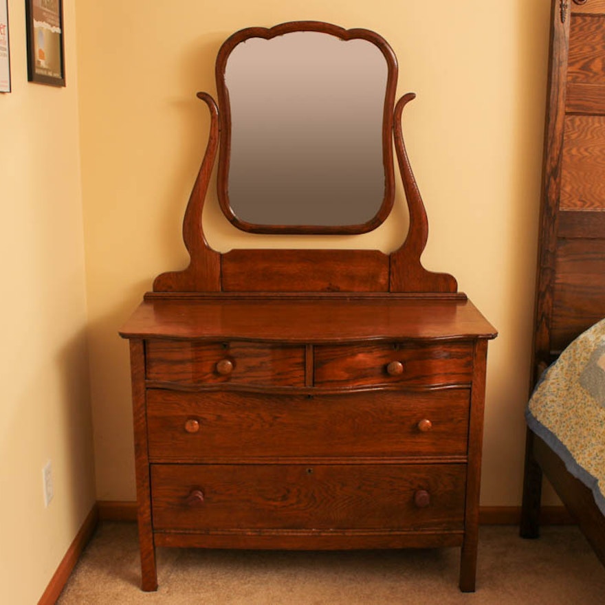 Antique Quarter Sawn Oak Dresser With Mirror Ebth