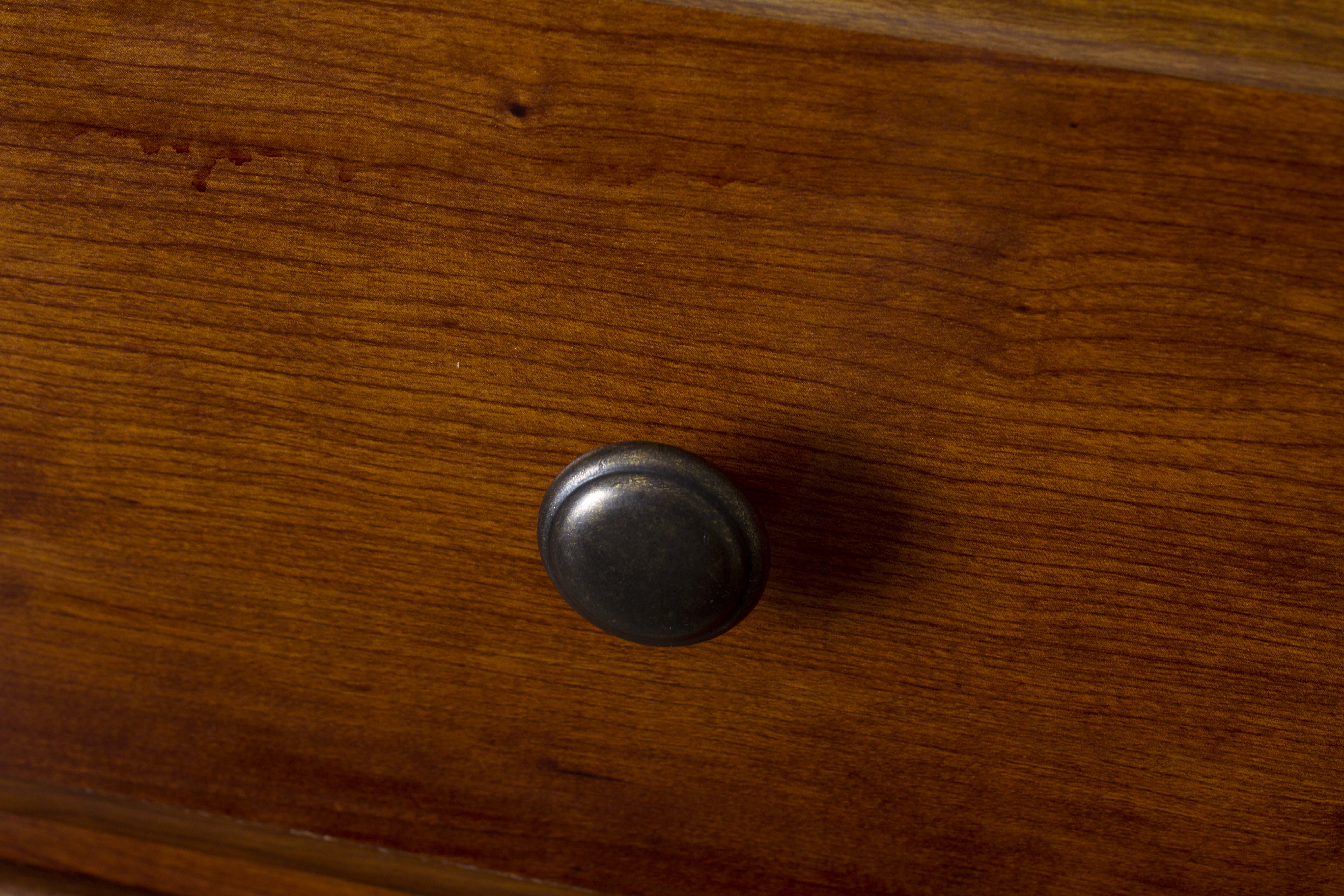 Kathy Ireland Home Dresser EBTH