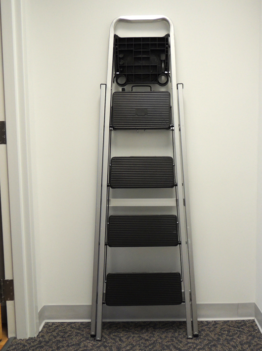 5 Foot Gorilla Step Ladder EBTH