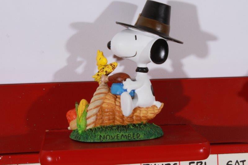Danbury Mint Snoopy Perpetual Calendar EBTH