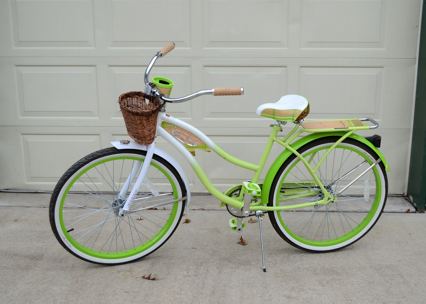 huffy premier beach cruiser