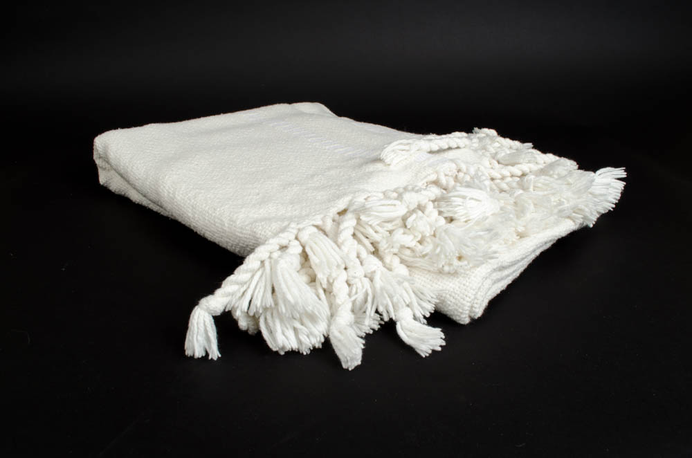 Brahms Mount Lap Blankets EBTH