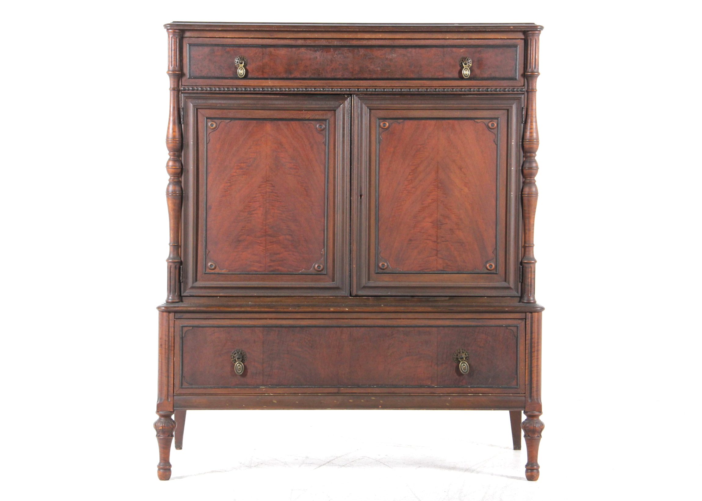 Antique Berkey Gay Walnut Gentleman S Dresser Ebth