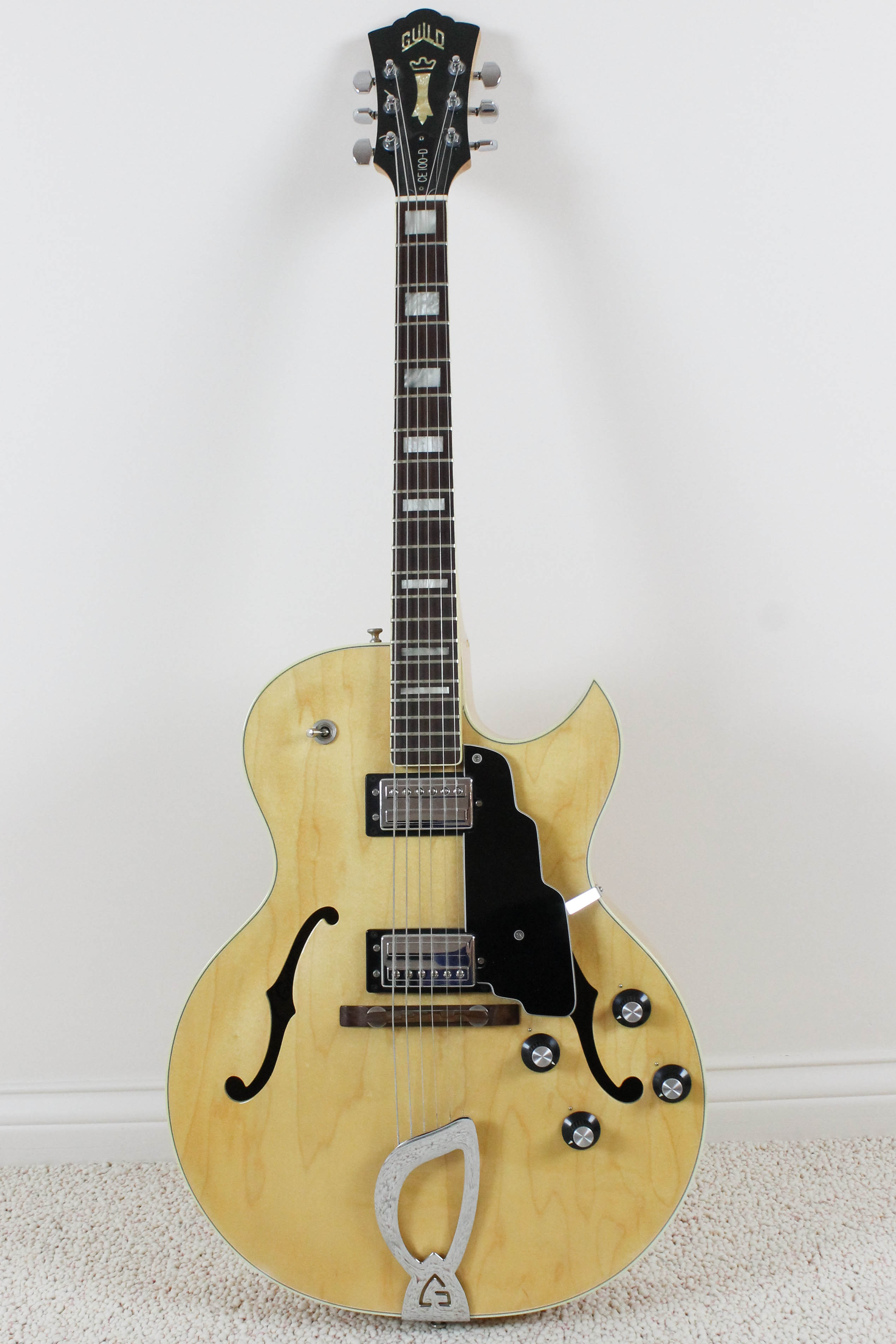 Vintage Guild CE 100D Hollow Body Electric Guitar With Case EBTH