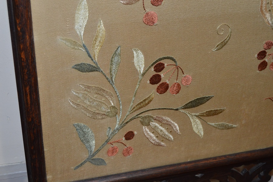 Antique Silk Embroidered Fire Screen EBTH