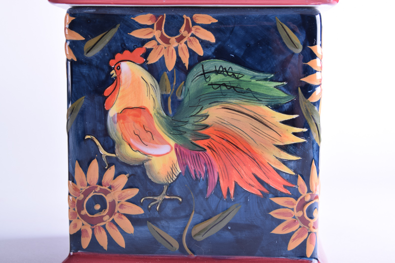 Susah Winget Four Piece Rooster Canisters EBTH   DSC 3277 