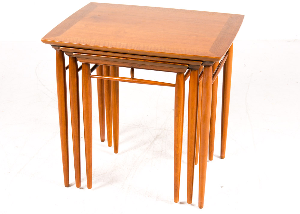 Trio of Henredon Mid Century Modern Nesting Tables EBTH