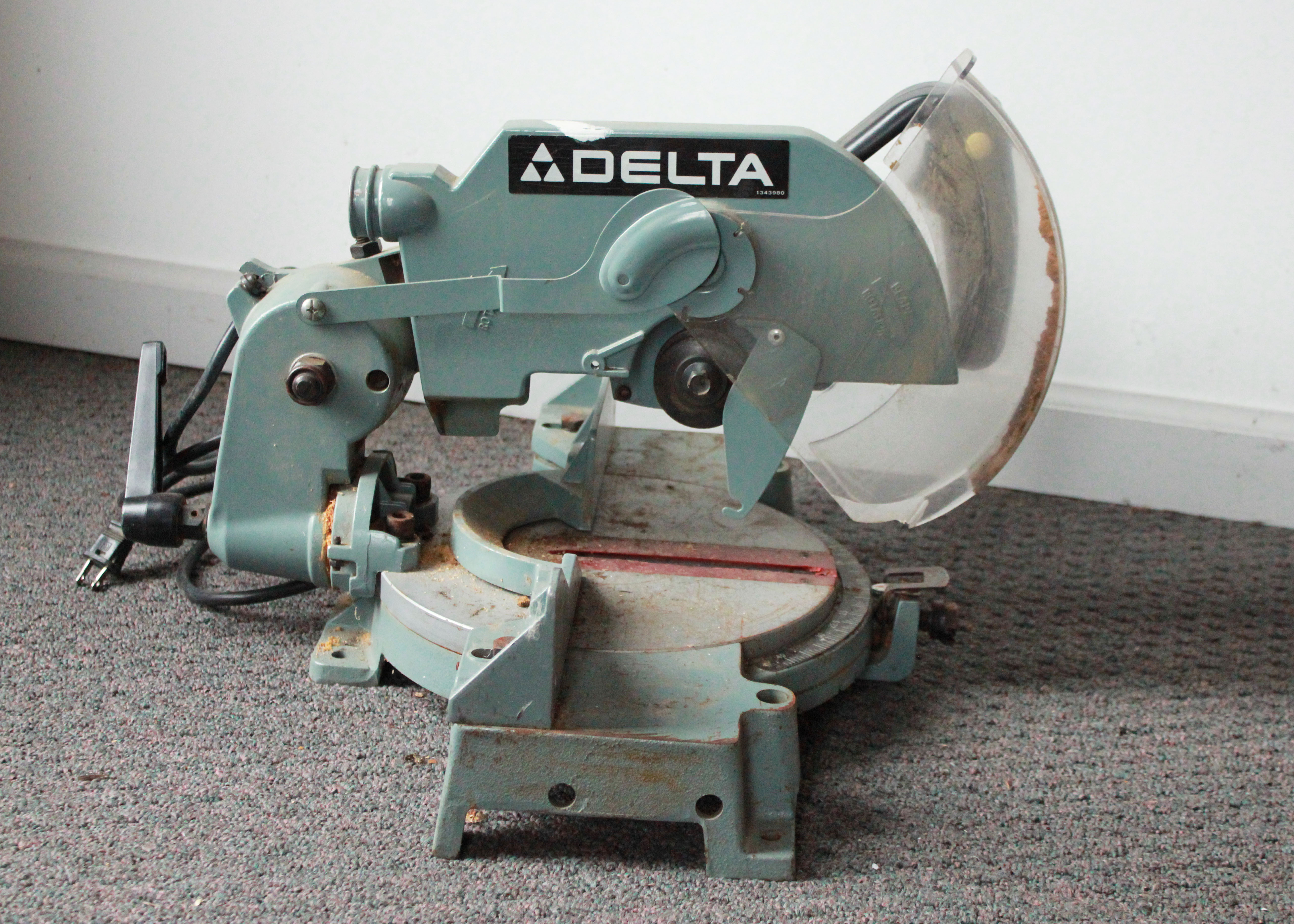 Delta 10" Compound Miter Saw EBTH
