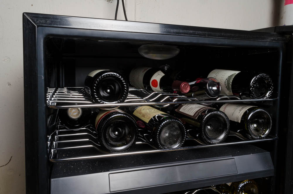 Magic Chef Wine and Beverage Cooler Model MCWC44DZ EBTH