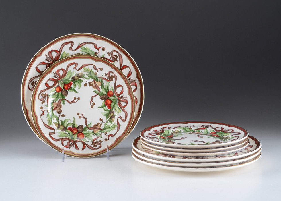 Tiffany & Co "Tiffany Garland" Holiday Plate Set EBTH