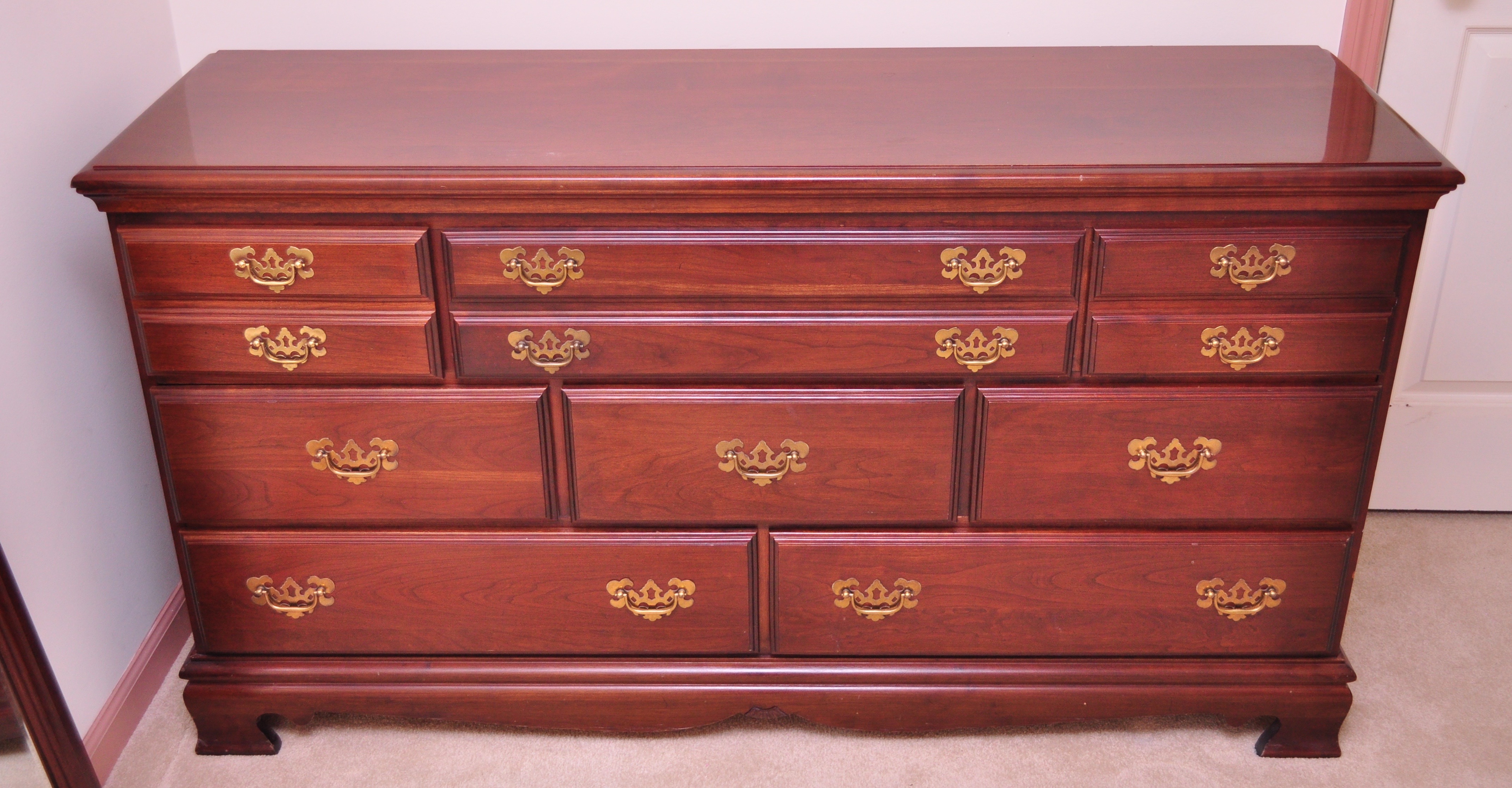 Traditional Style Dresser with Mirror EBTH