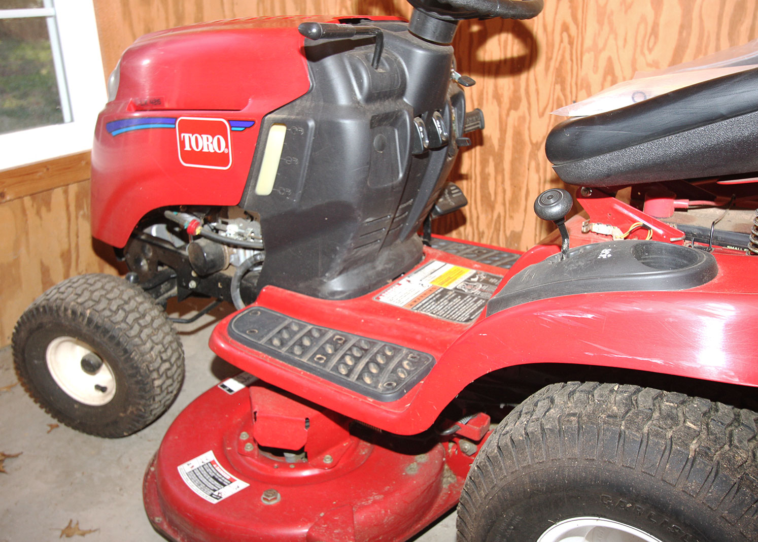 Toro Riding Lawn Mower EBTH