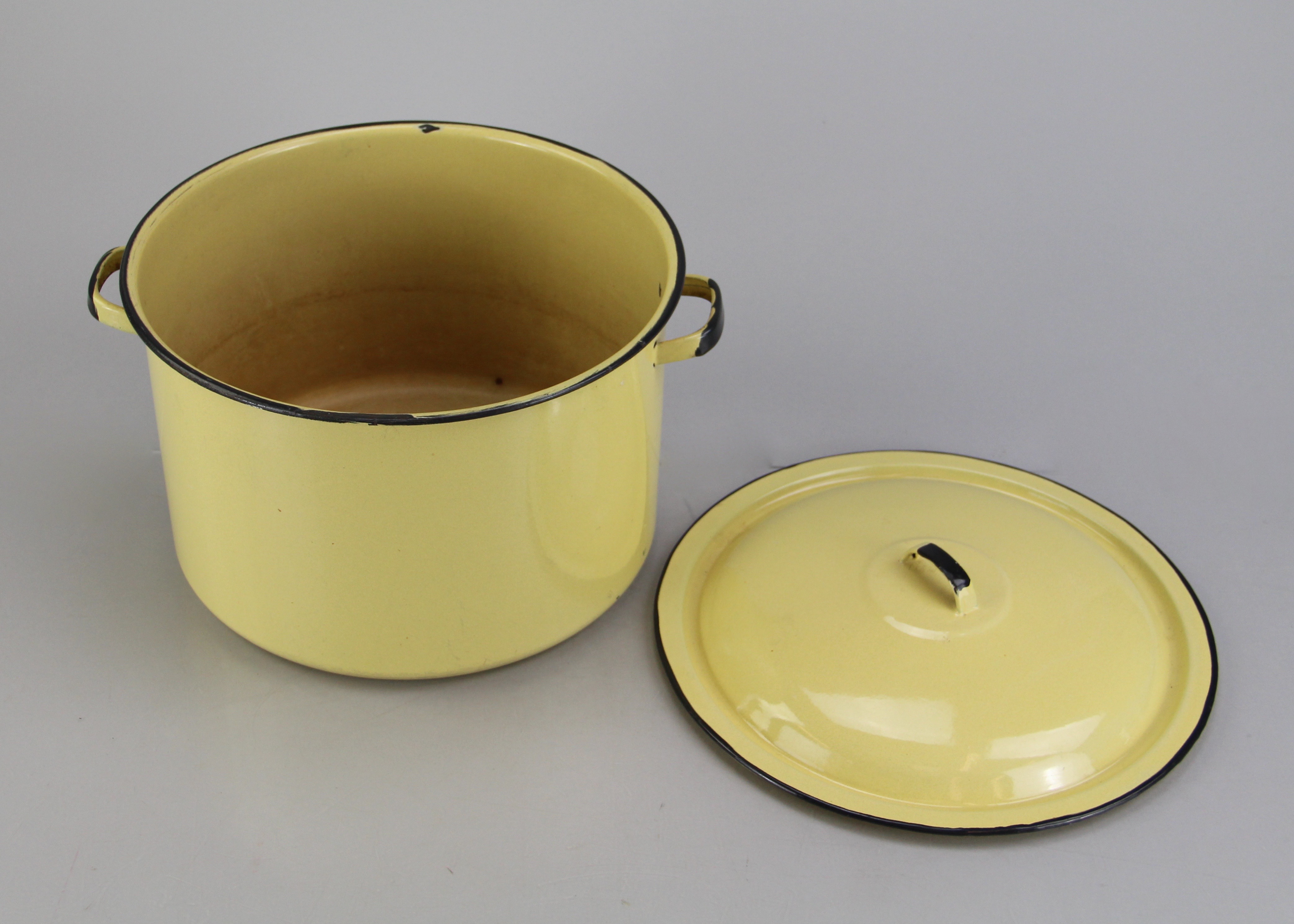 Vintage Yellow Enamelware Cooking Pot with Lid EBTH