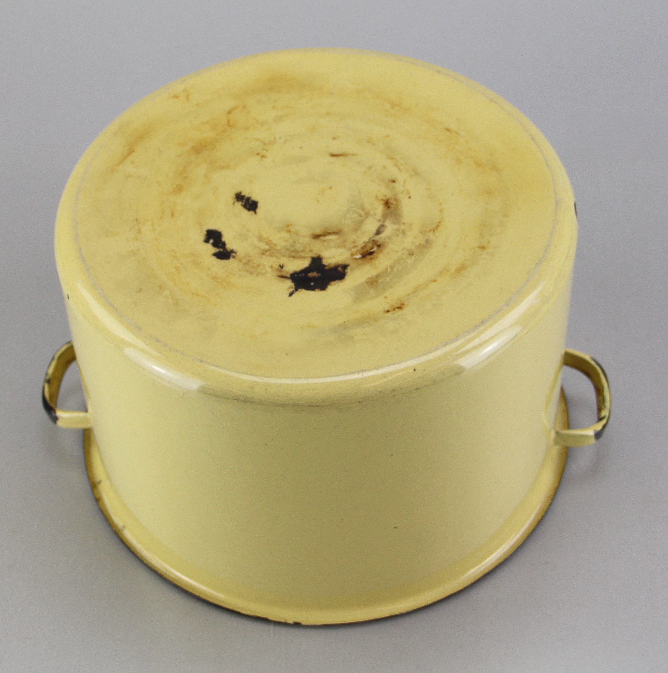 Vintage Yellow Enamelware Cooking Pot with Lid EBTH