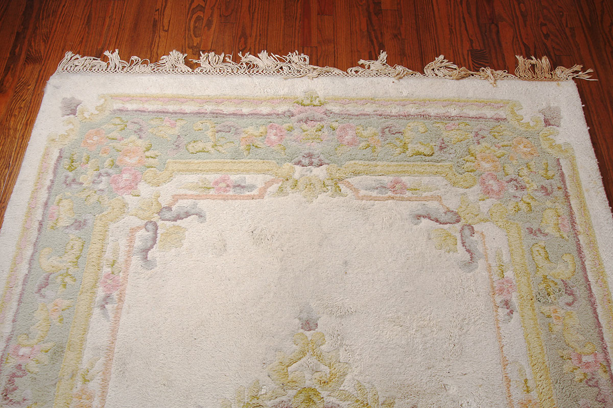 HandKnotted Indian Wool Cream and Flower Rug EBTH