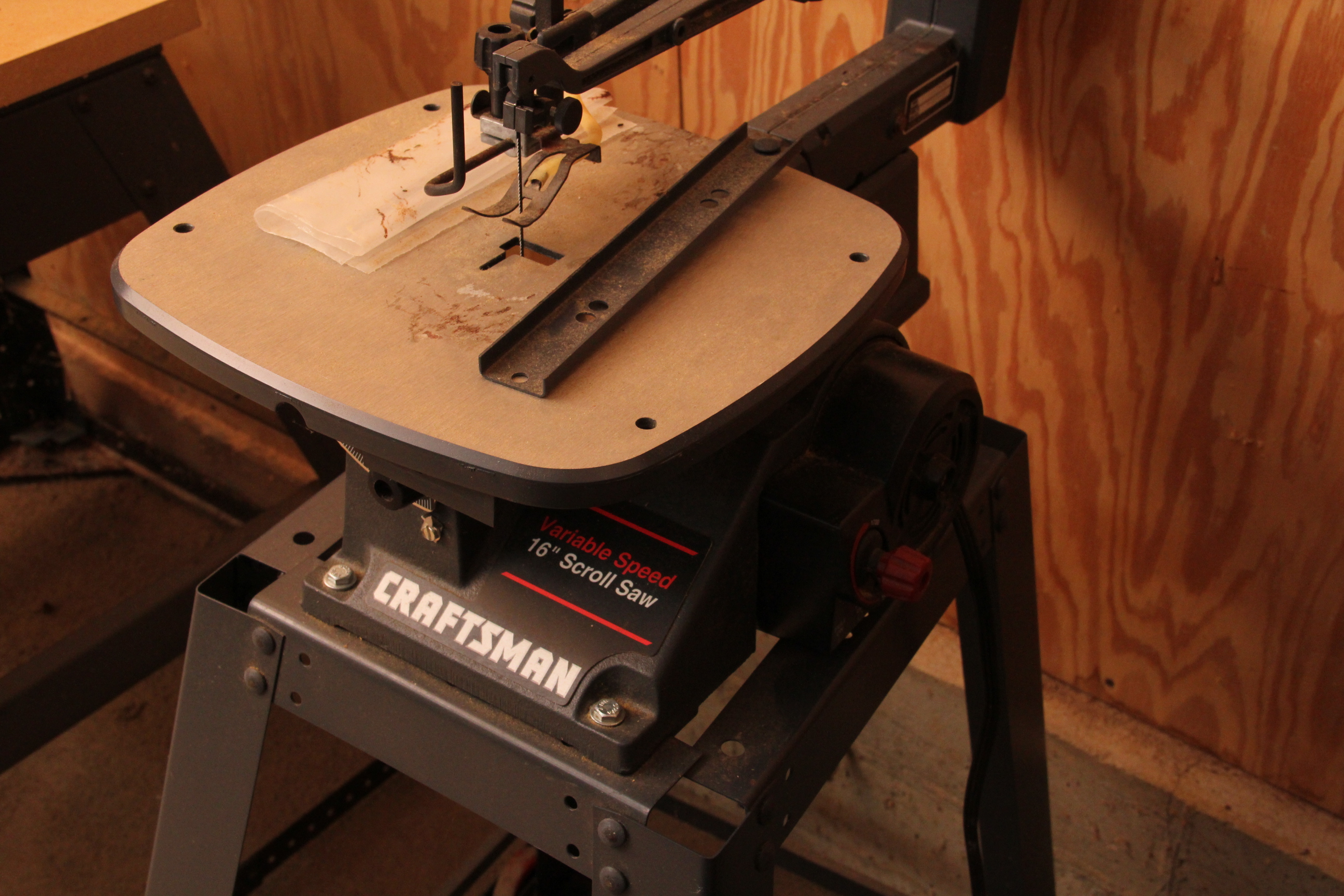 Craftsman 16" Scroll Saw on Stand EBTH