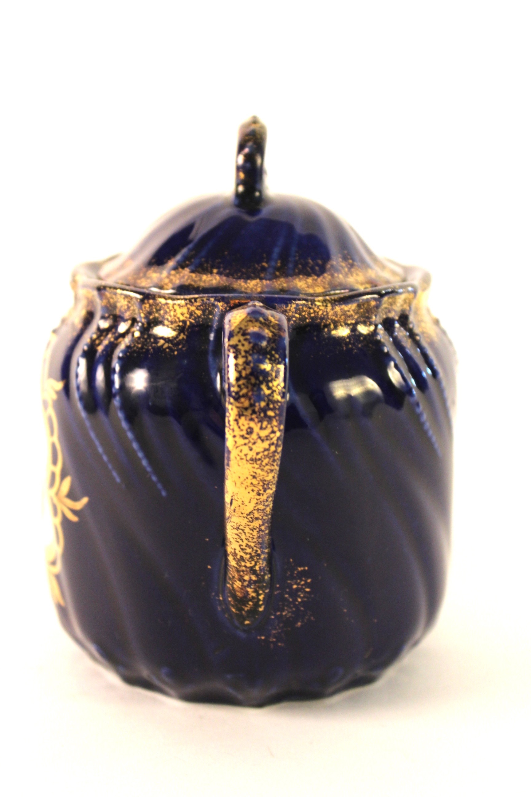 Victoria Carlsbad Napoleon Teapot and Sugar EBTH