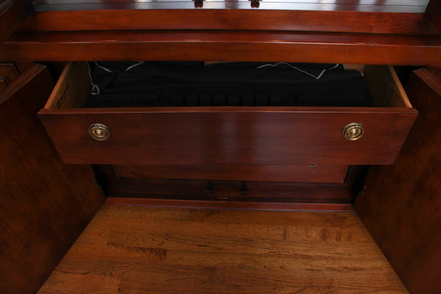 Asian Style Bernhardt China Cabinet | EBTH