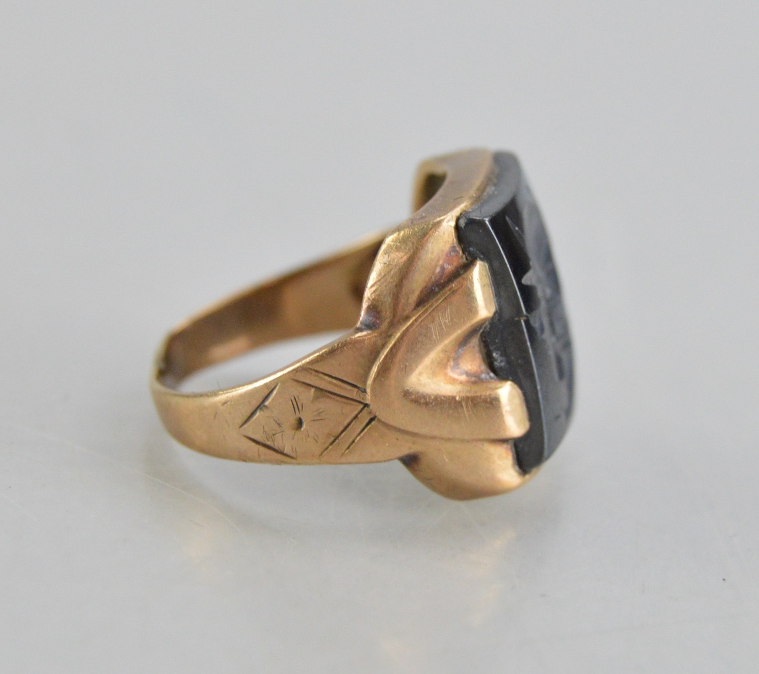 10K Gold Men's Ring with Roman Centurion Hematite Stone EBTH
