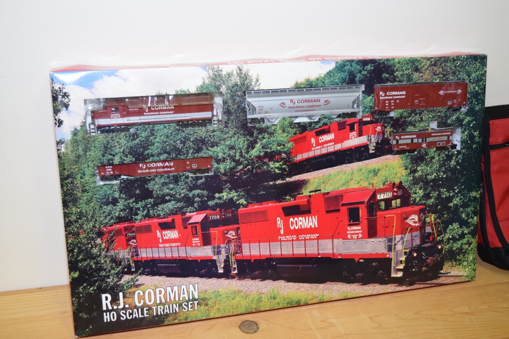 RJ Corman HO Scale Train Set EBTH