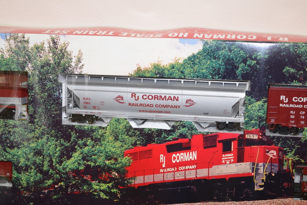RJ Corman HO Scale Train Set EBTH