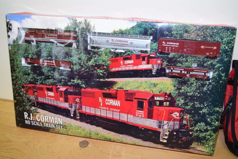 RJ Corman HO Scale Train Set EBTH