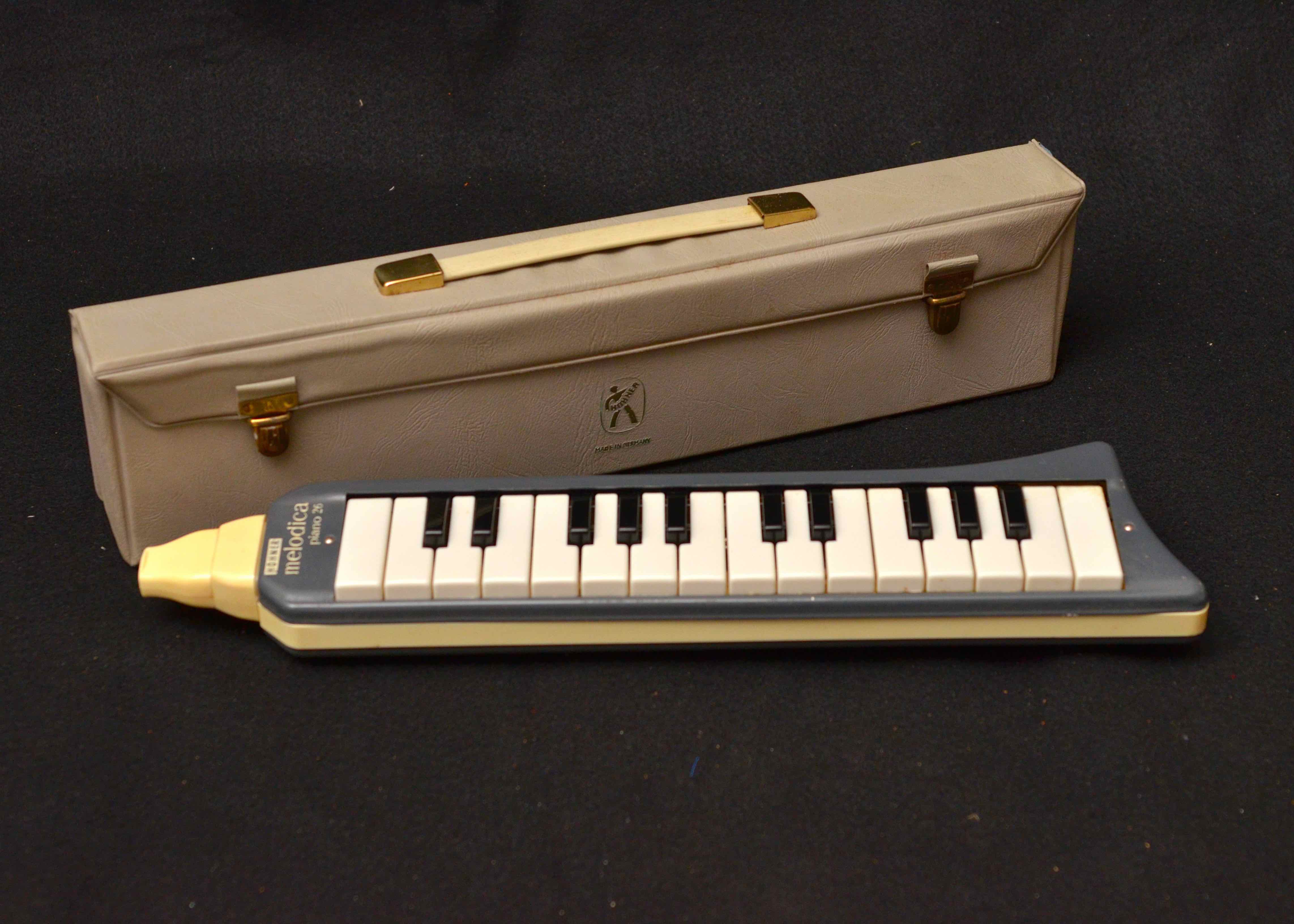 Hohner Melodica Piano 26 EBTH