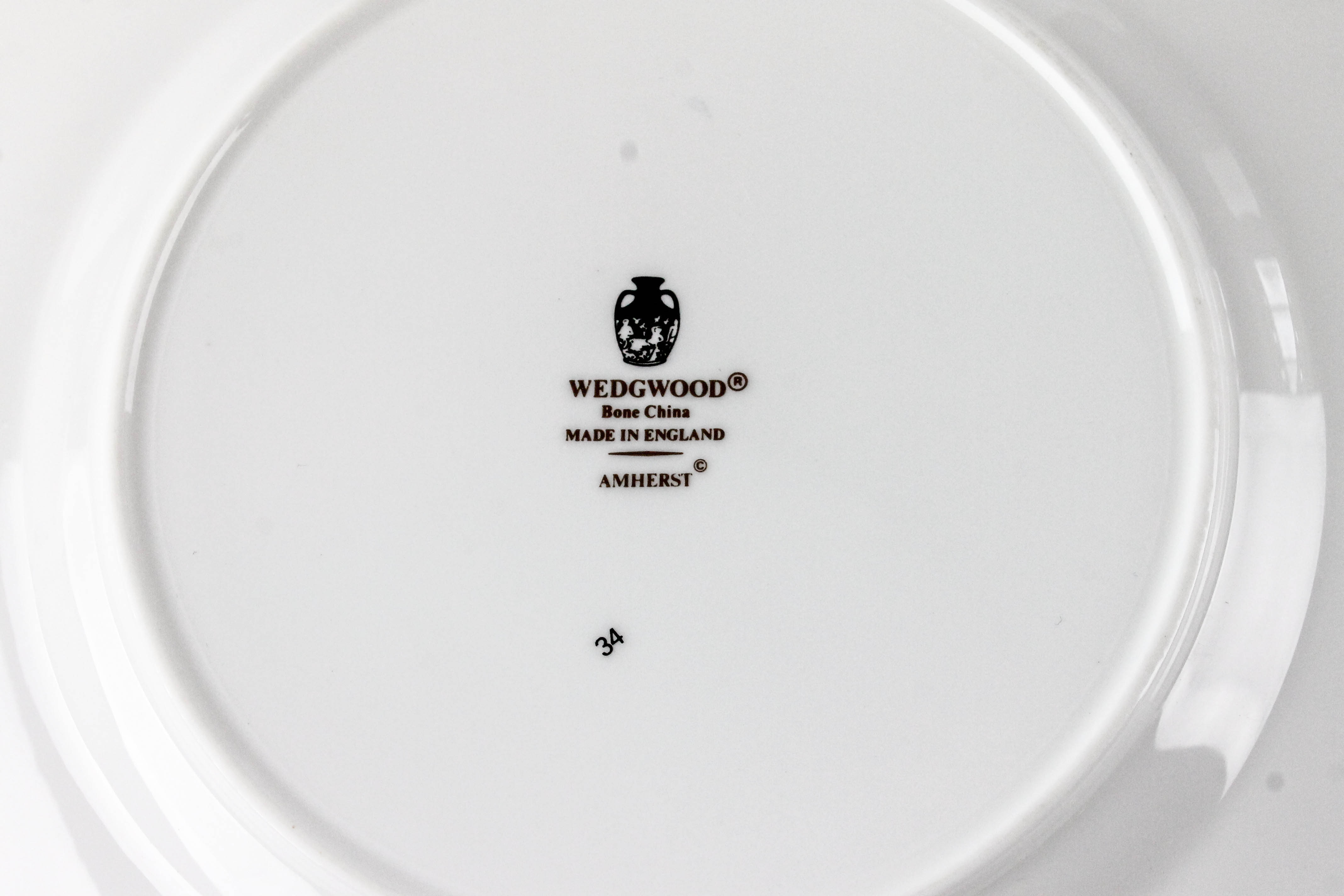 Wedgwood 'Amherst' Bone China Set EBTH