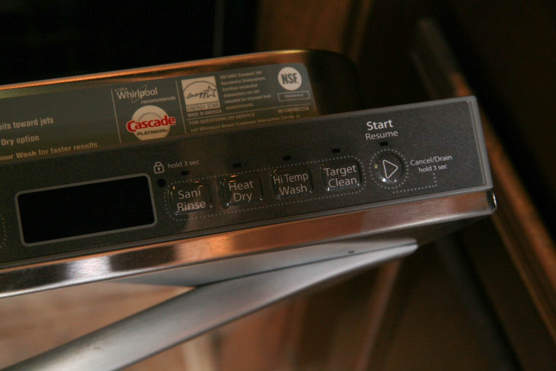 Whirlpool Gold Series Built In Dishwasher EBTH