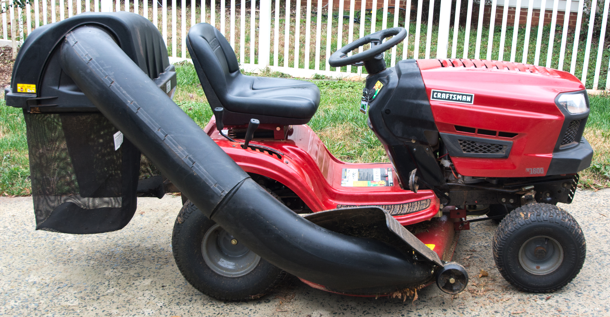 Craftsman T1600 Riding Lawn Mower EBTH