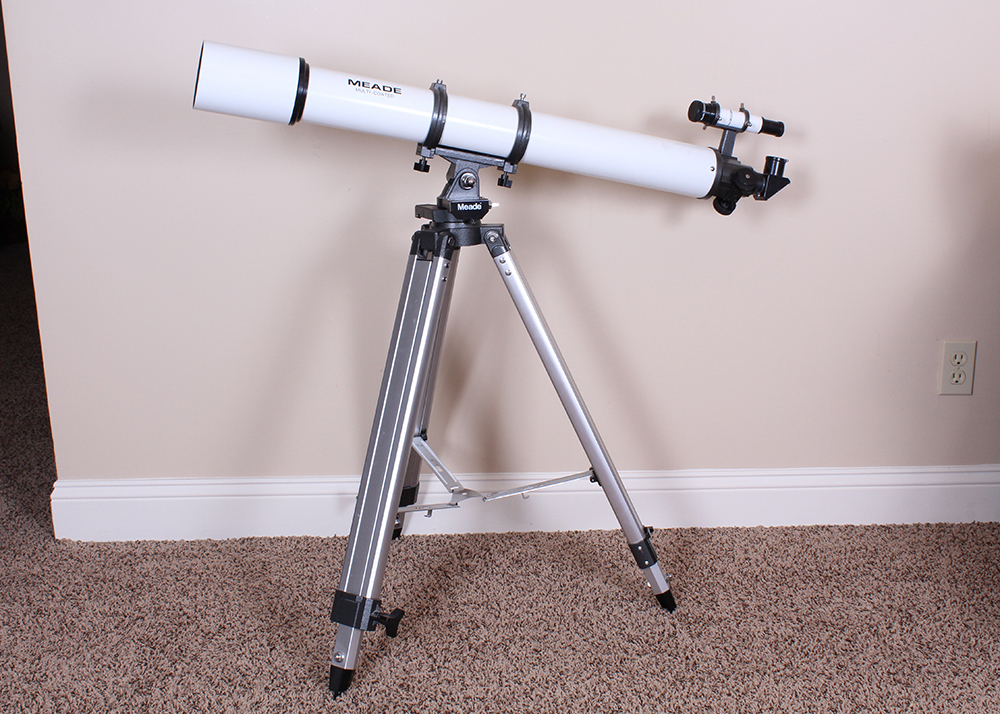 Meade MultiCoated Model 390 Telescope and Tripod EBTH